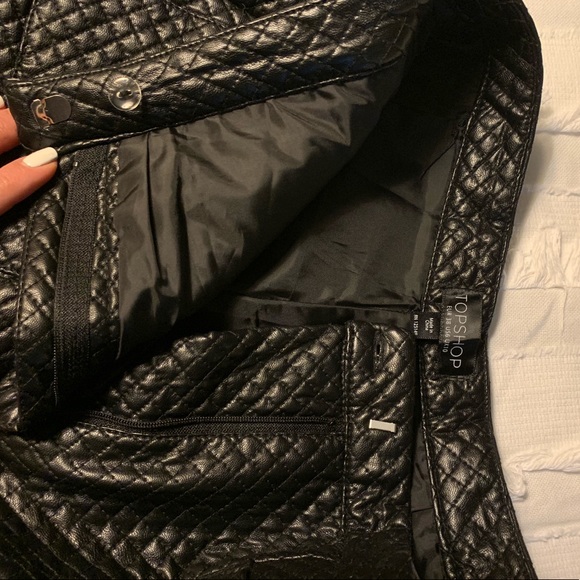 Topshop Quilted Black Shorts - Picture 8 of 10